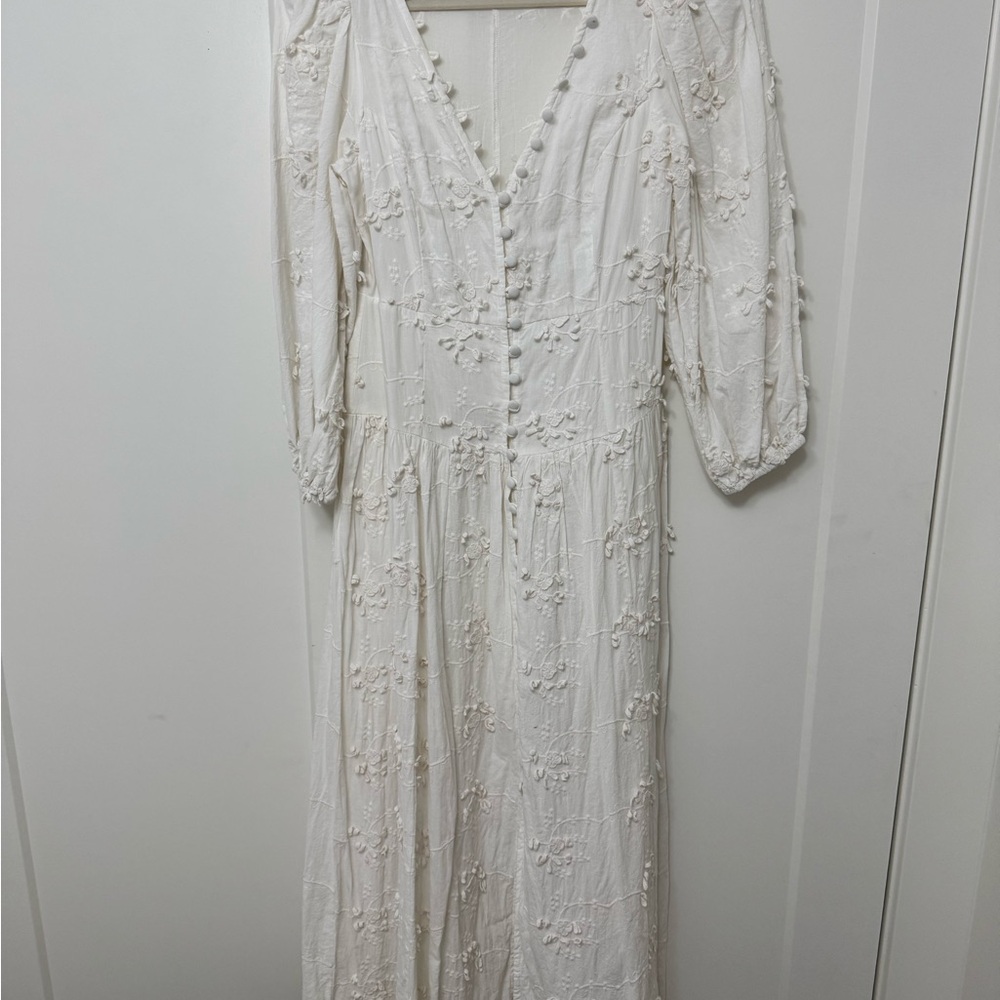 Elegant White Floral Embroidered Dress